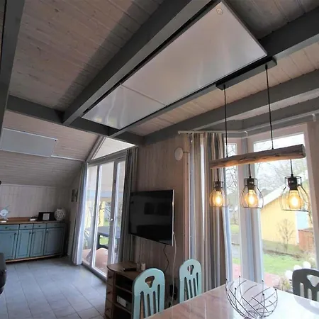 בית נופש Skandinavisches In Mirow